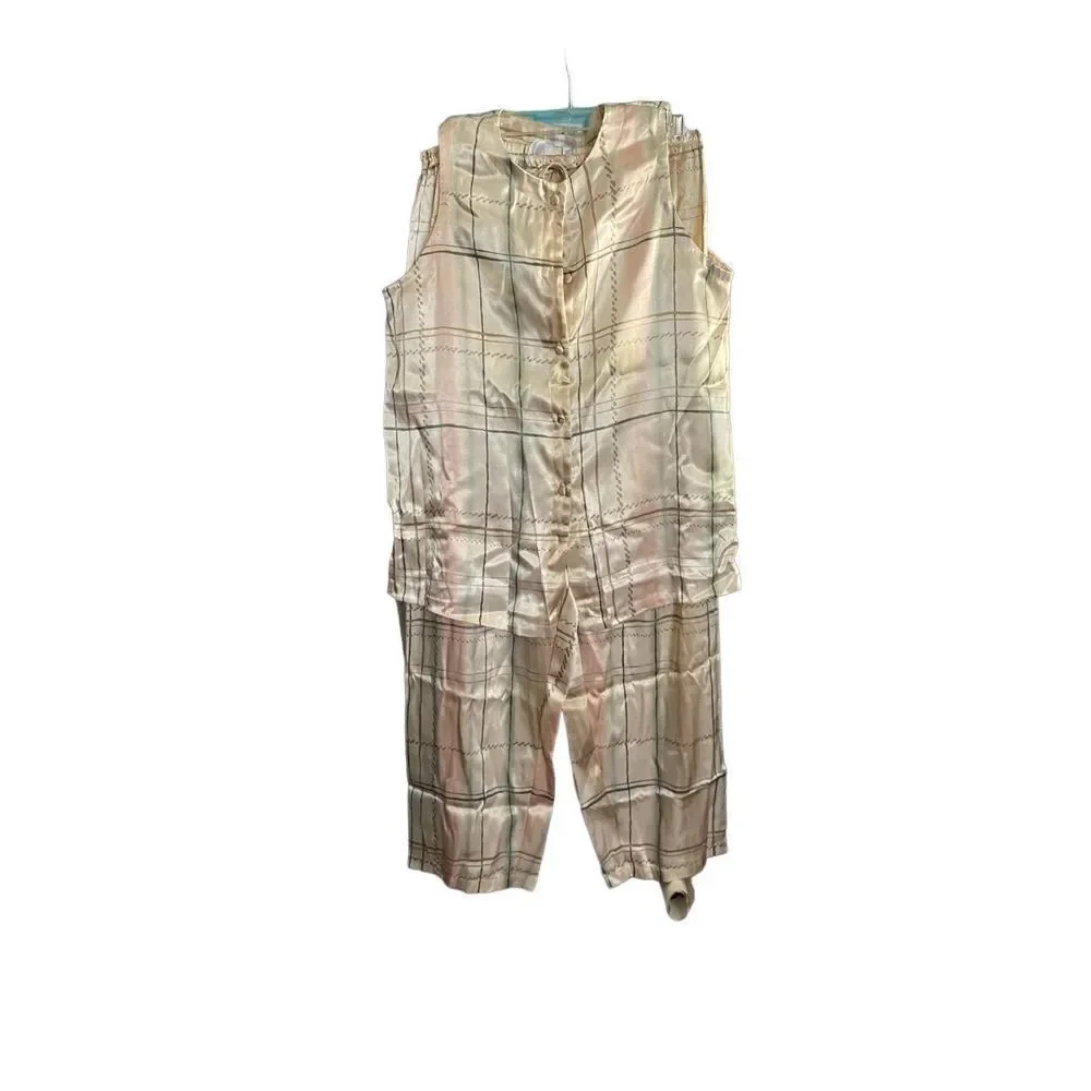 Jones New York, three piece pajama set top/Pants/robe size medium